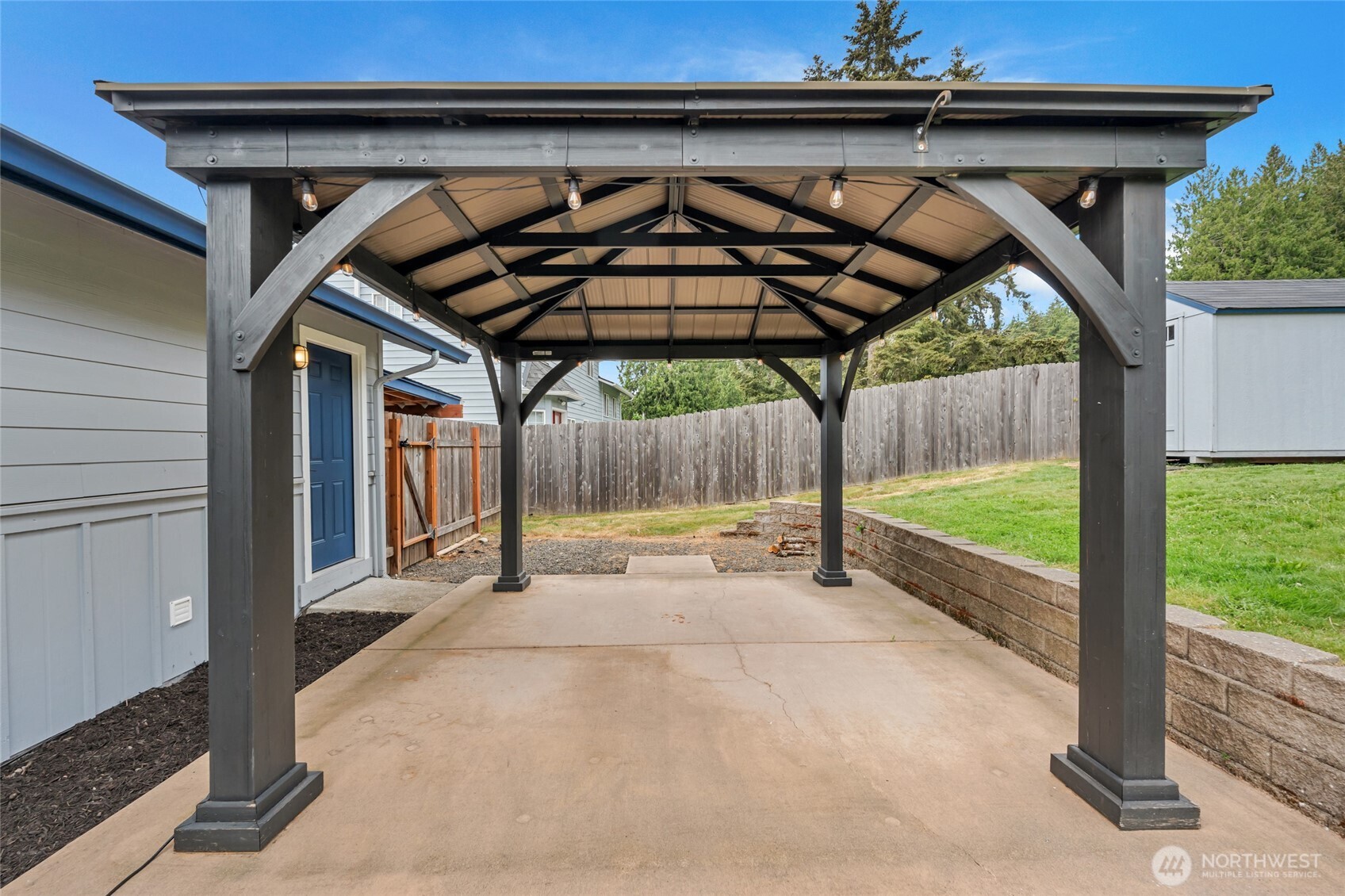 18610 10th Ave NE , Poulsbo, WA 98370