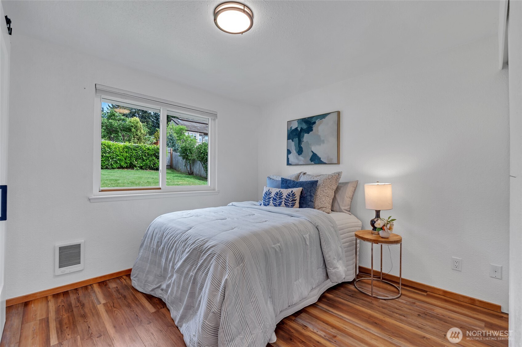 18610 10th Ave NE , Poulsbo, WA 98370