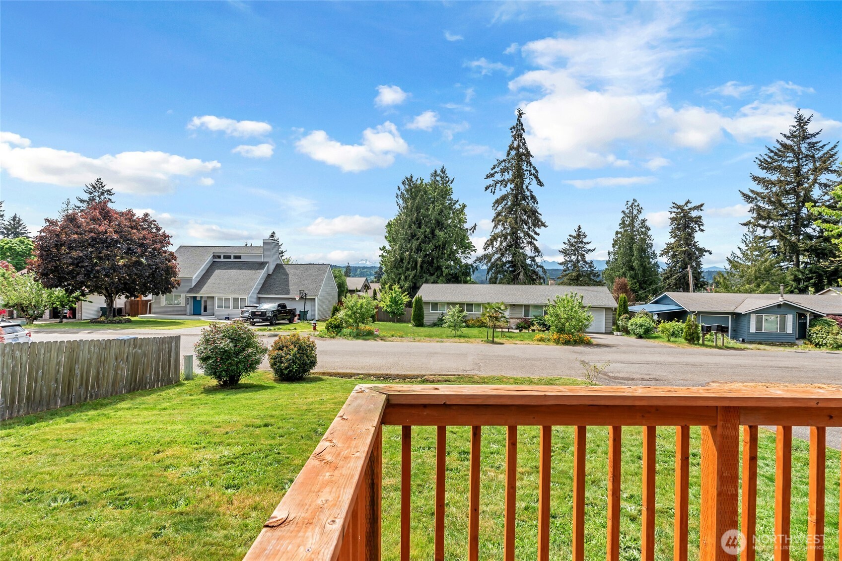 18610 10th Ave NE , Poulsbo, WA 98370