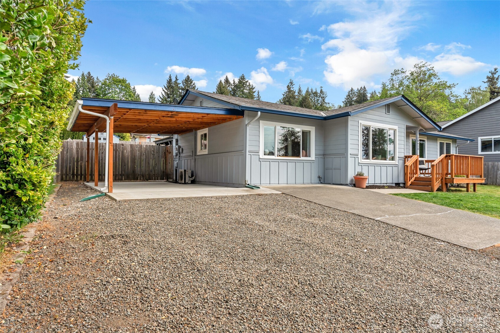 18610 10th Ave NE , Poulsbo, WA 98370