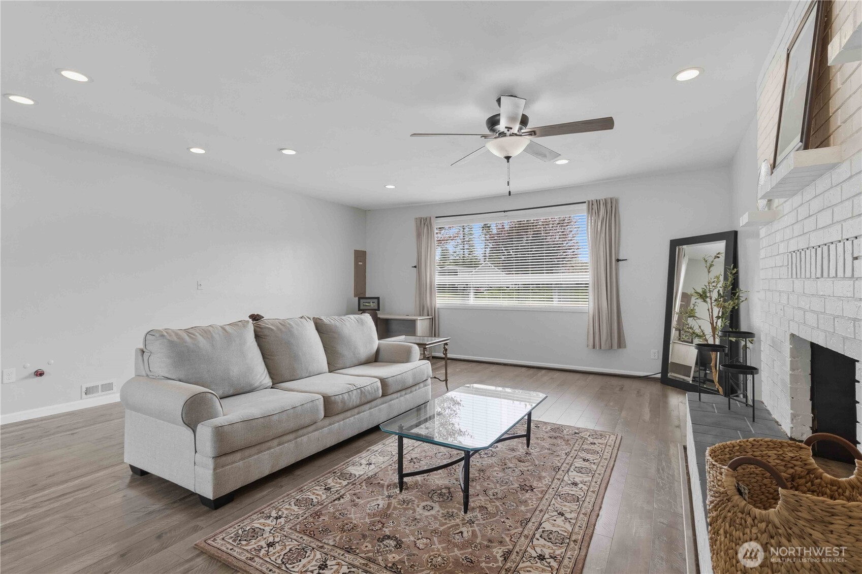 1209 Fieldcrest Avenue , Centralia, WA 98531