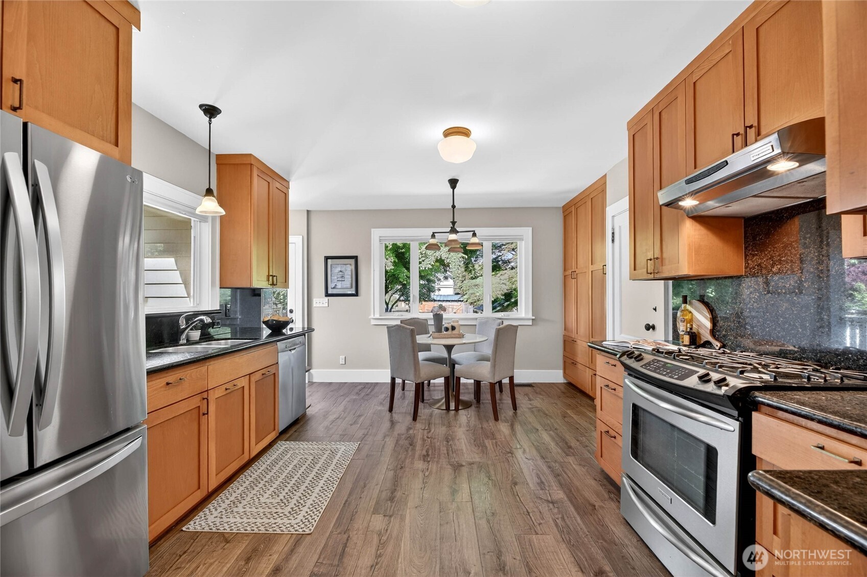 3033 44th Avenue SW, Seattle, WA 98116