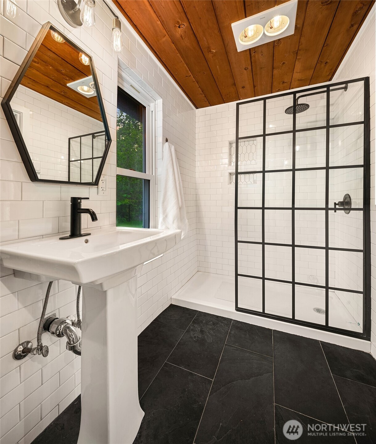 132 Slalom Way , Packwood, WA 98361