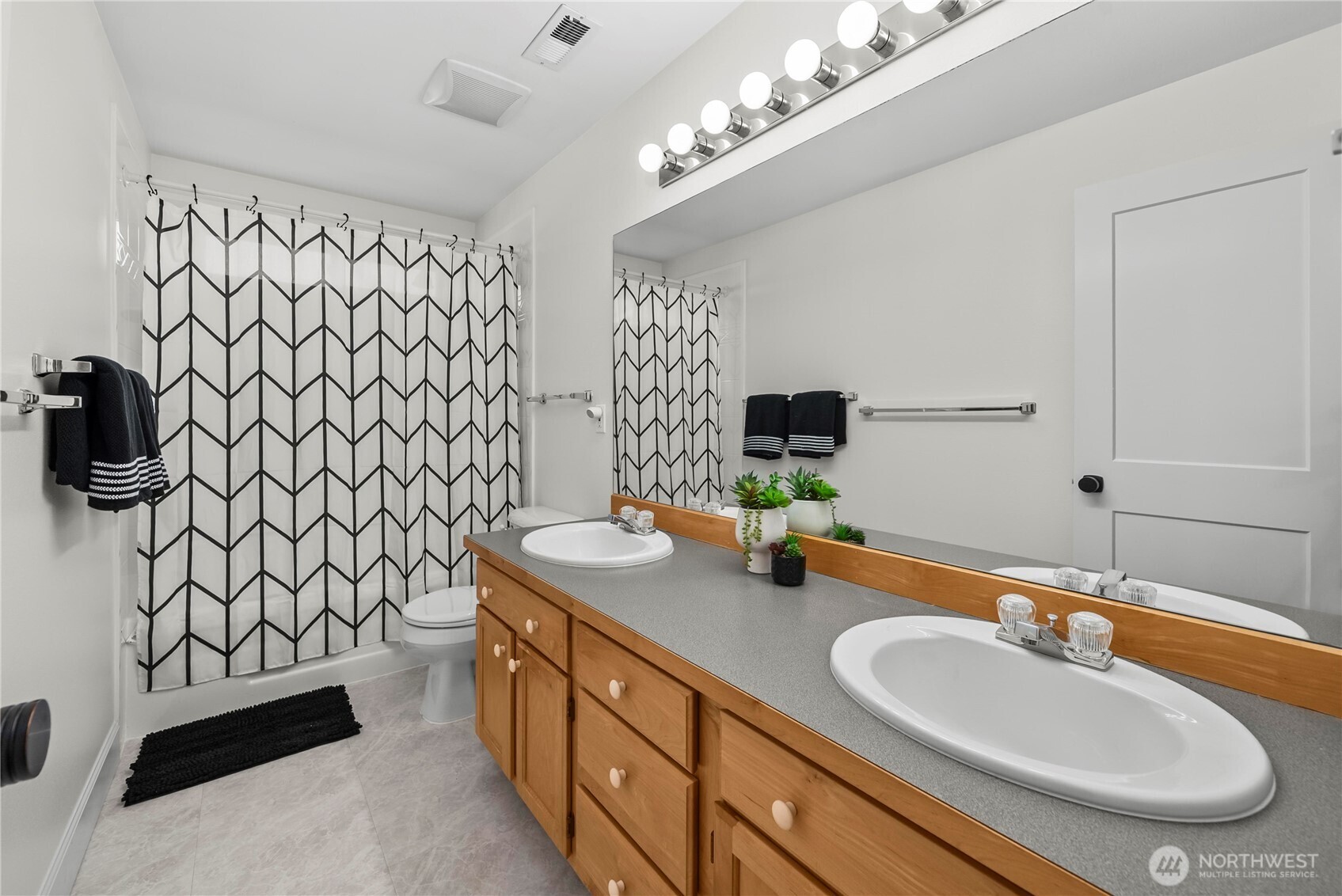 18345 160th Place SE, Renton, WA 98058