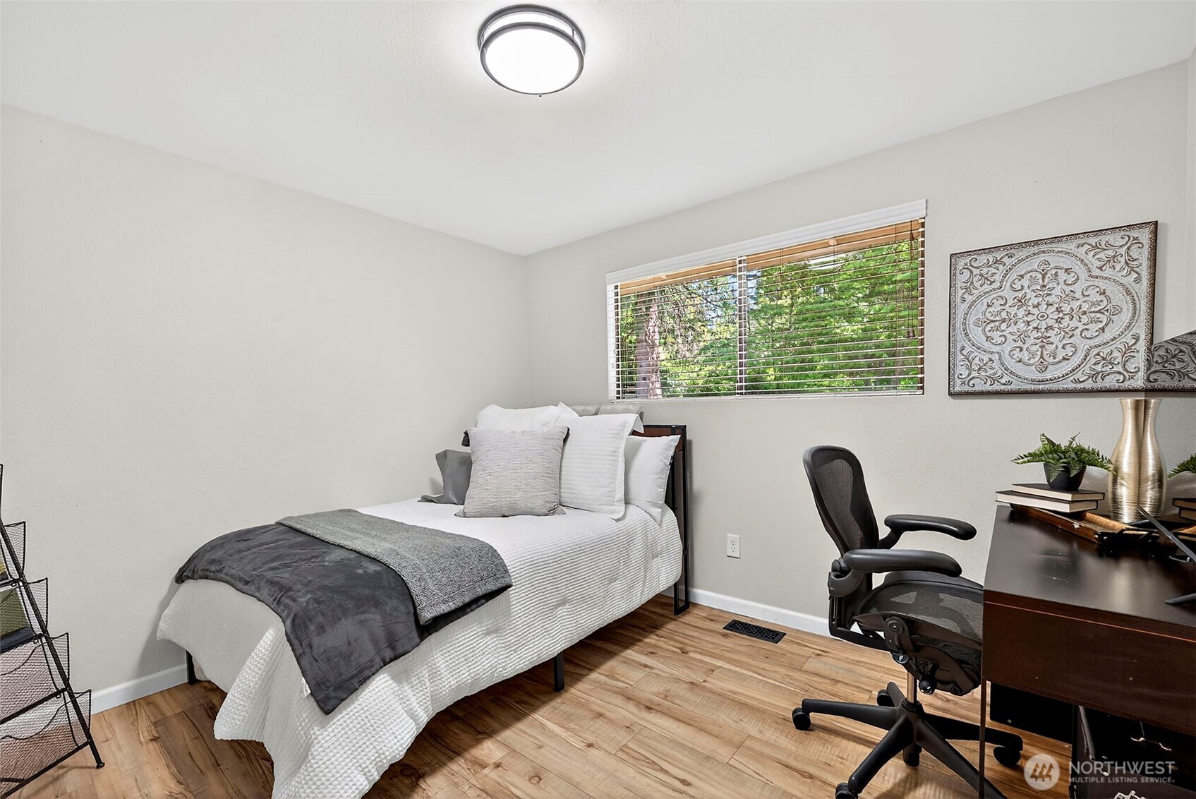 112 Lila Street , Steilacoom, WA 98388