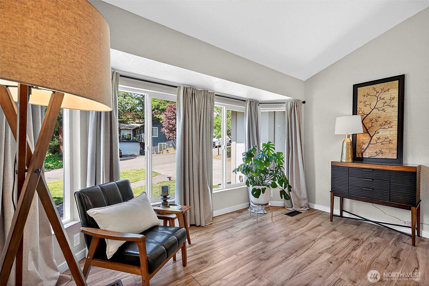 112 Lila Street , Steilacoom, WA 98388