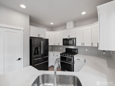 13266 179th Avenue E, Bonney Lake, WA 98391 - Photo 18