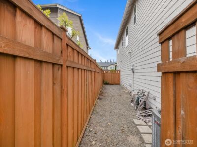 13266 179th Avenue E, Bonney Lake, WA 98391 - Photo 34