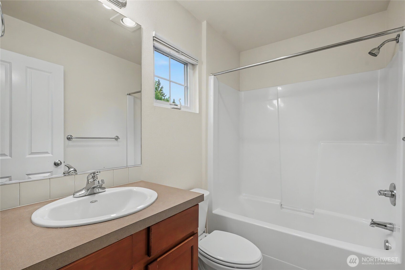 3508 Surrey Drive NE, Olympia, WA 98506-3627