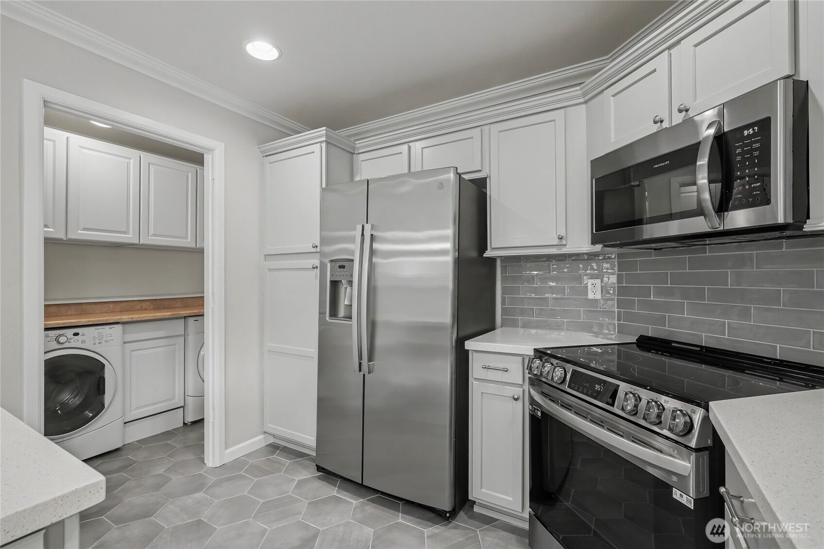 3508 Surrey Drive NE, Olympia, WA 98506-3627