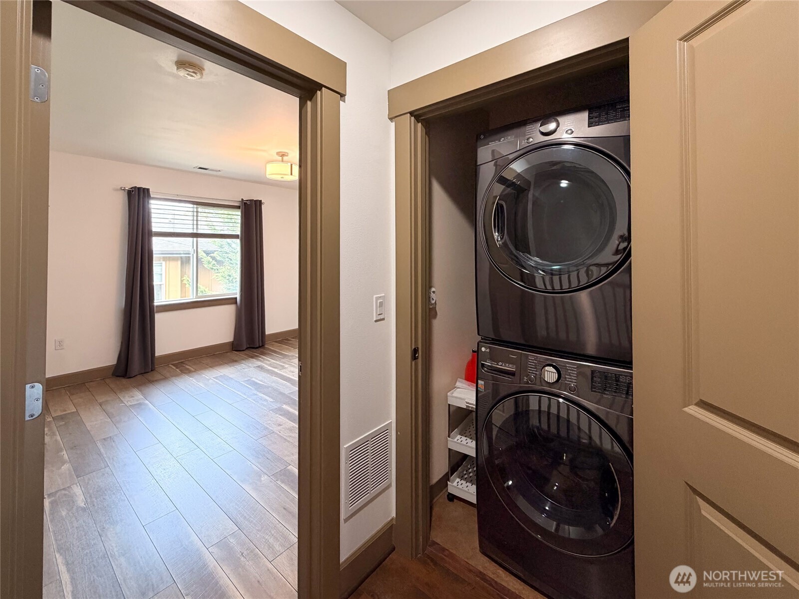 2115 201st Place SE #D5, Bothell, WA 98012