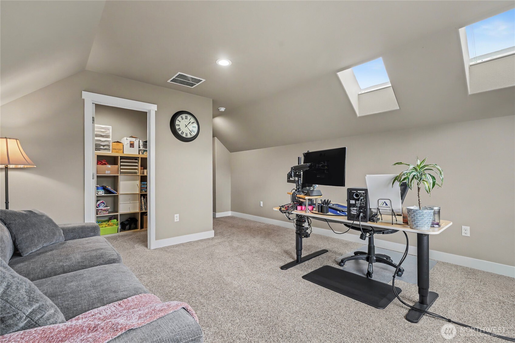 2911 Fenmoor Lane SE, Olympia, WA 98501-5630