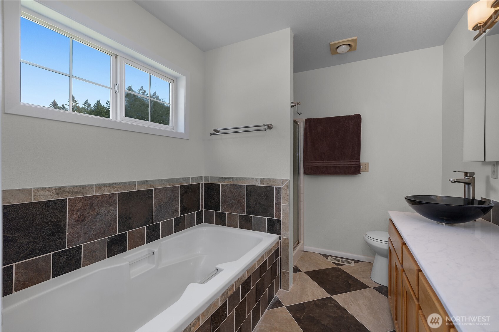 20711 1st Avenue E, Spanaway, WA 98387