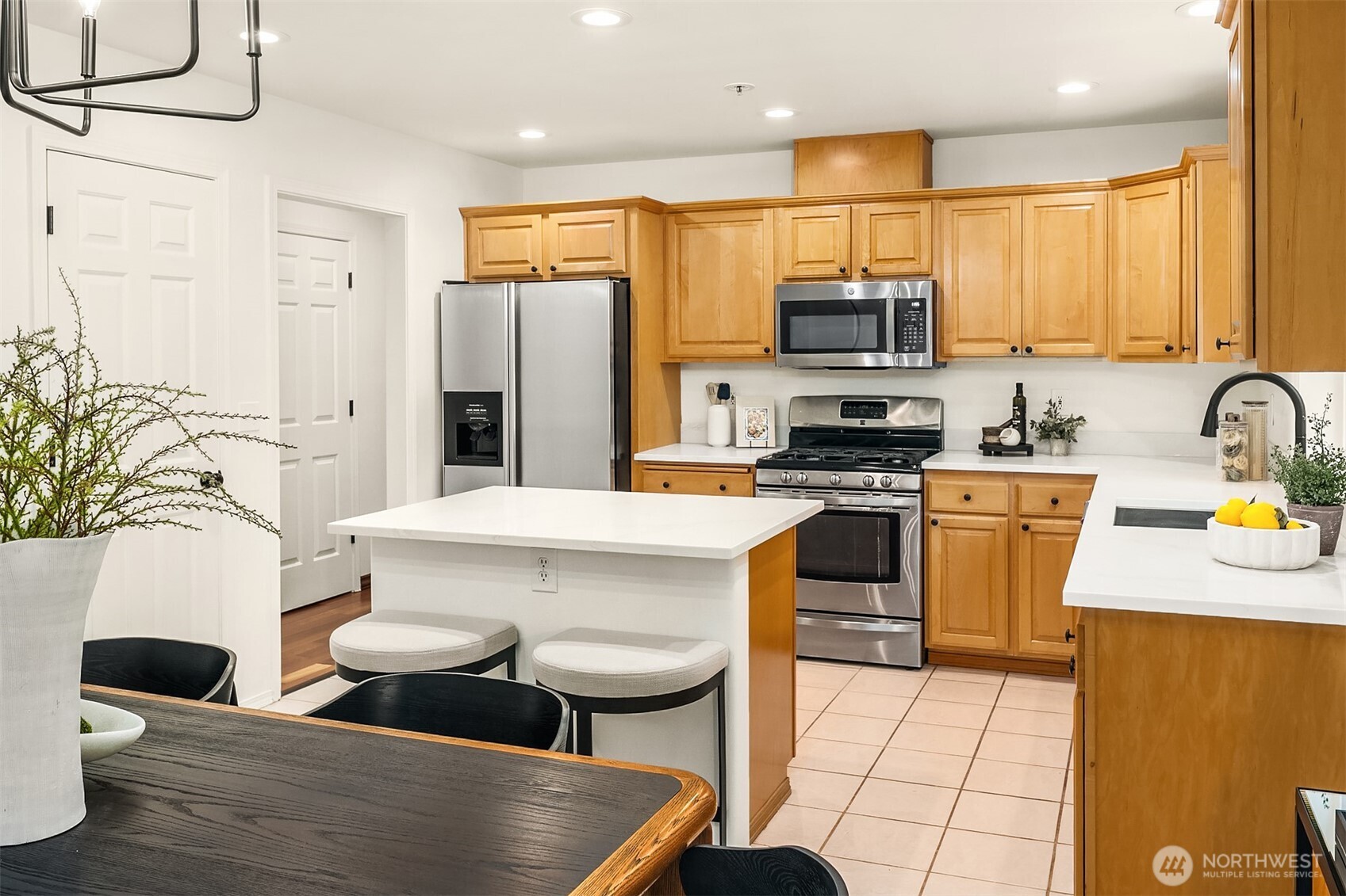 329 NE 185th Street , Shoreline, WA 98155