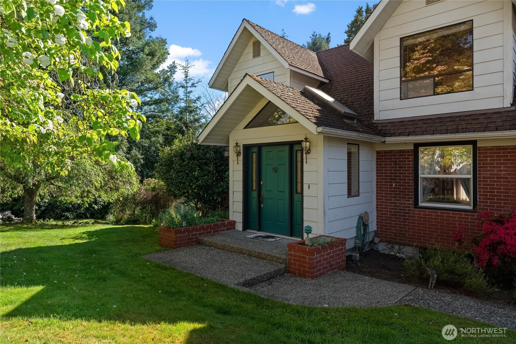 1706 S Sunset Drive , Tacoma, WA 98465-1239