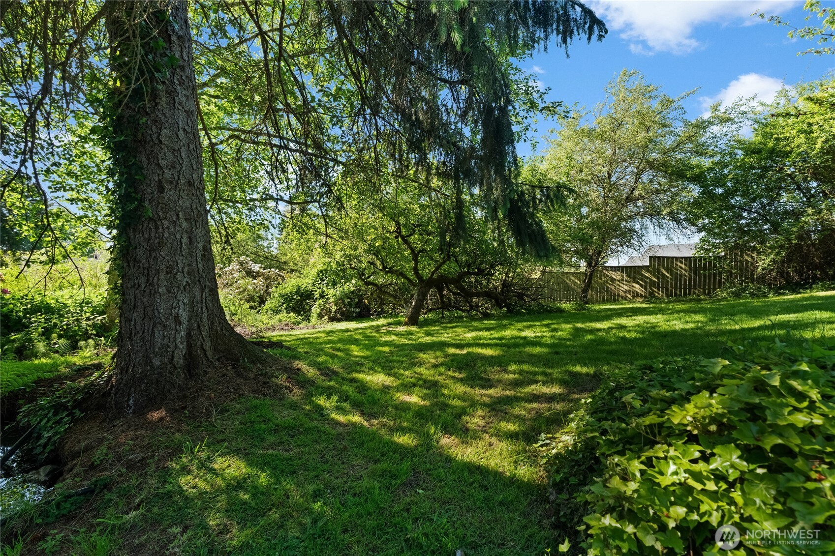 1706 S Sunset Drive , Tacoma, WA 98465-1239