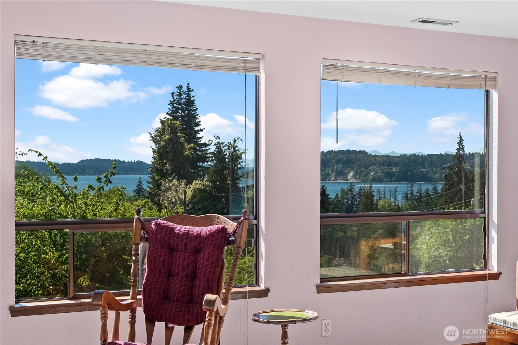 1706 S Sunset Drive , Tacoma, WA 98465-1239