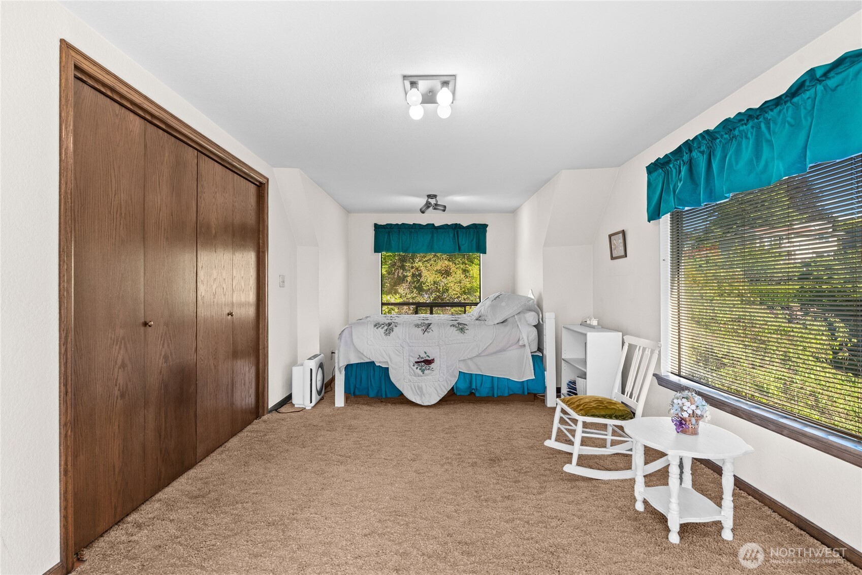 1706 S Sunset Drive , Tacoma, WA 98465-1239