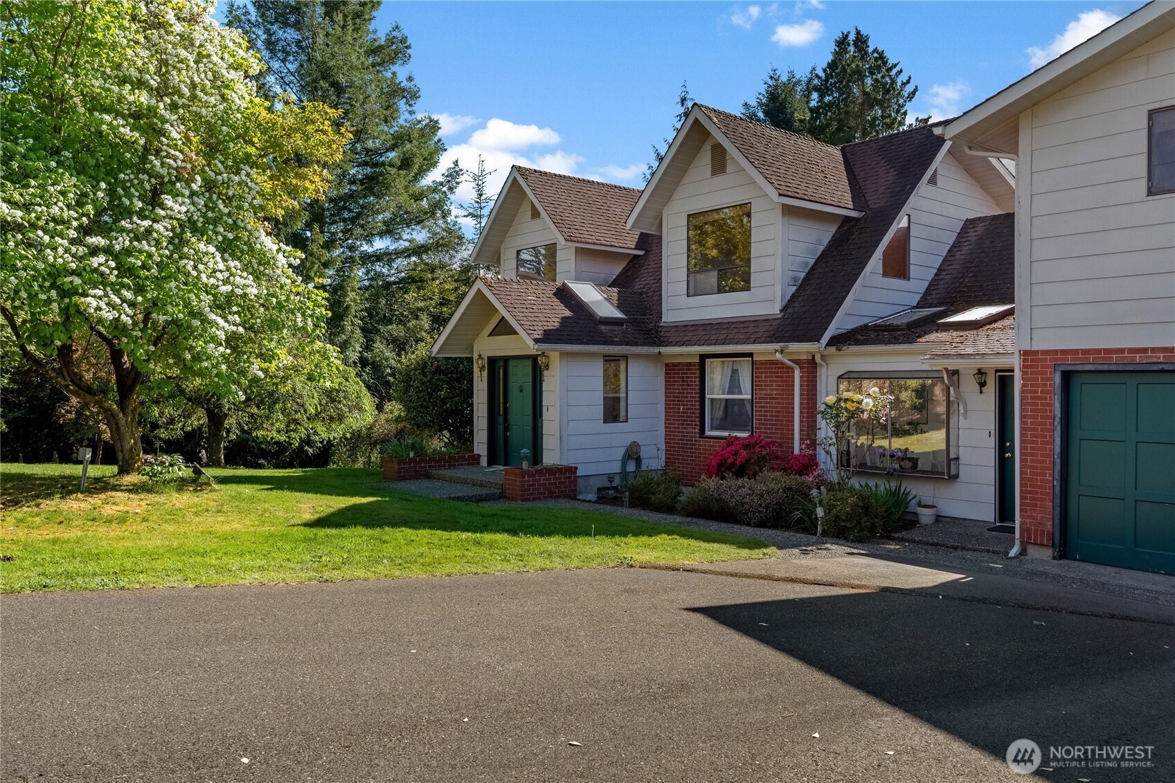 1706 S Sunset Drive , Tacoma, WA 98465-1239