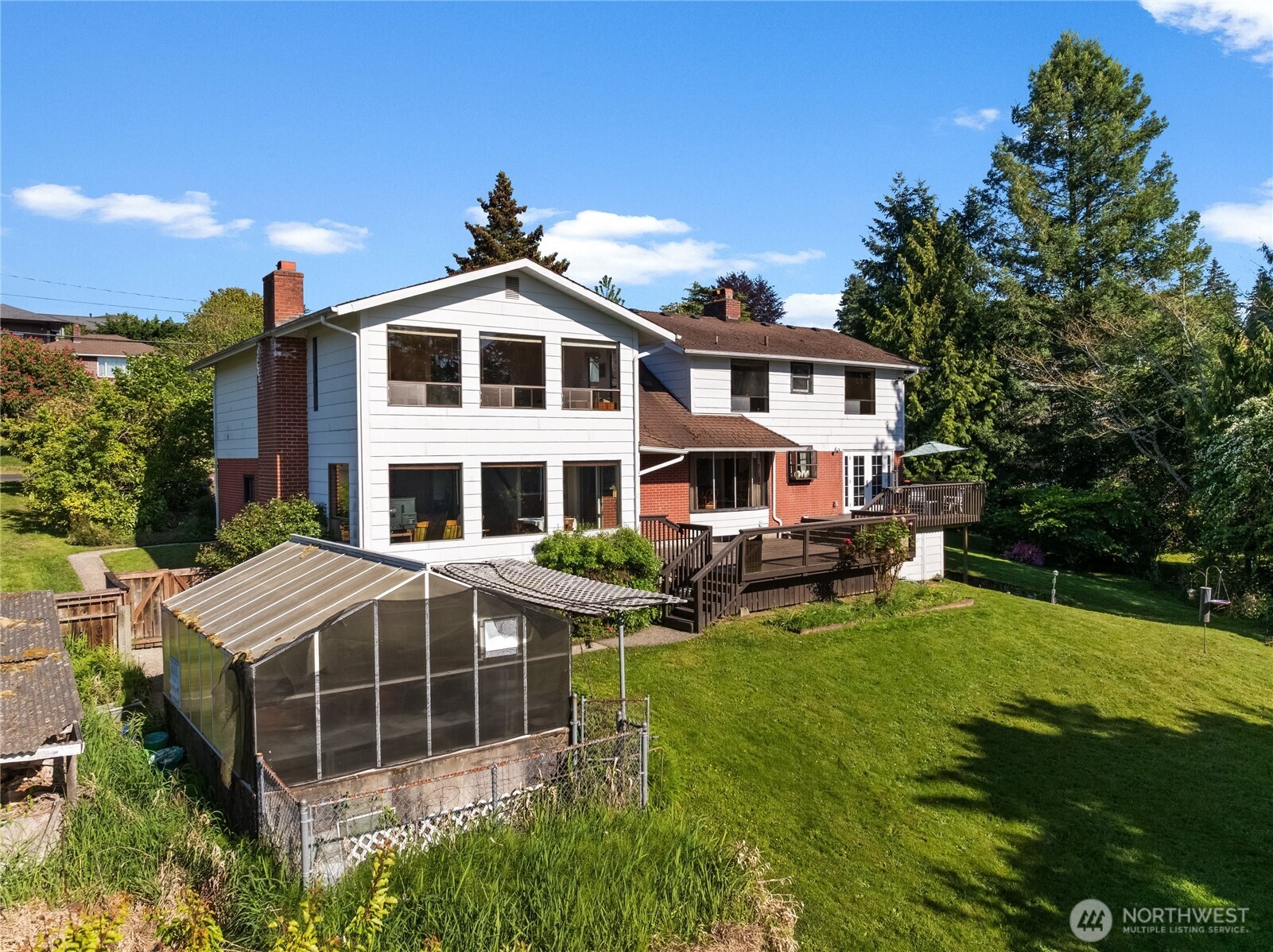 1706 S Sunset Drive , Tacoma, WA 98465-1239