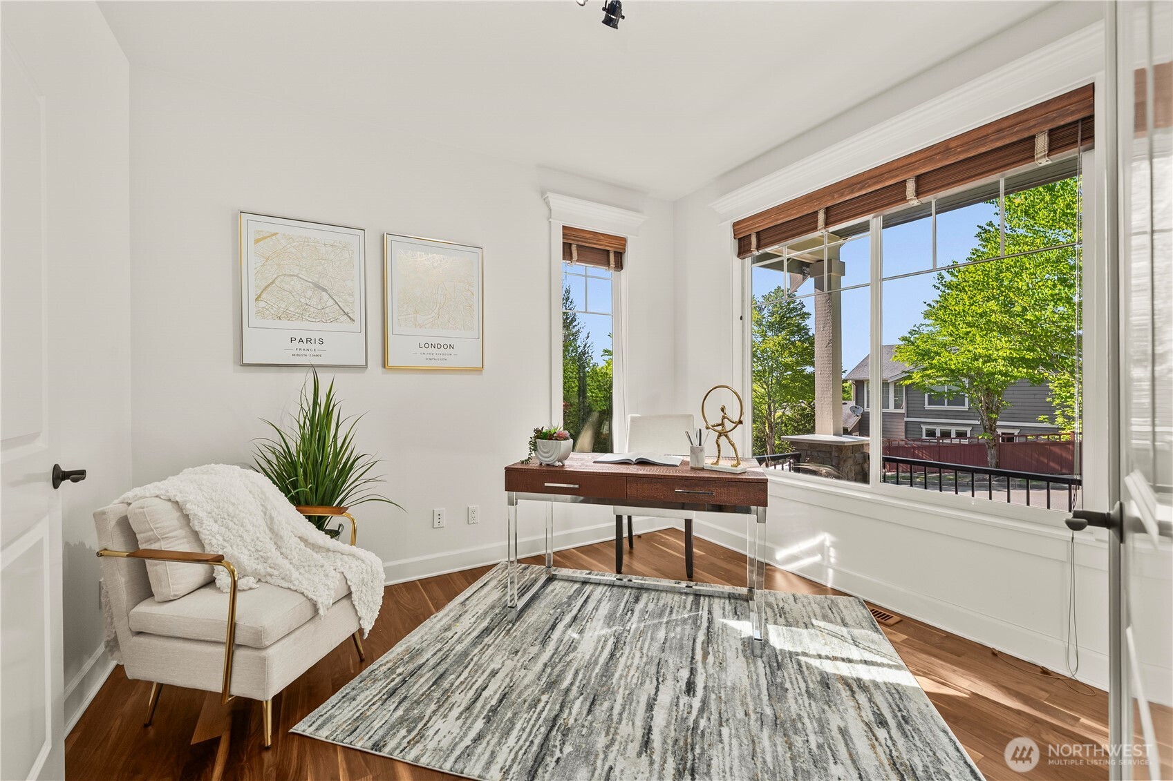 2415 NE Daphne , Issaquah, WA 98029