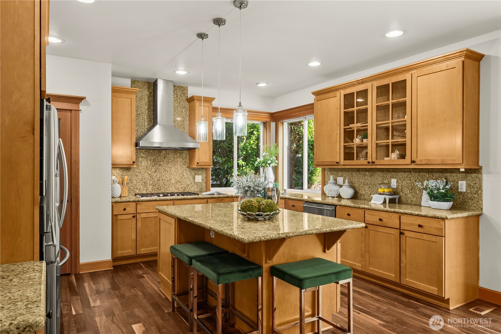 2415 NE Daphne , Issaquah, WA 98029