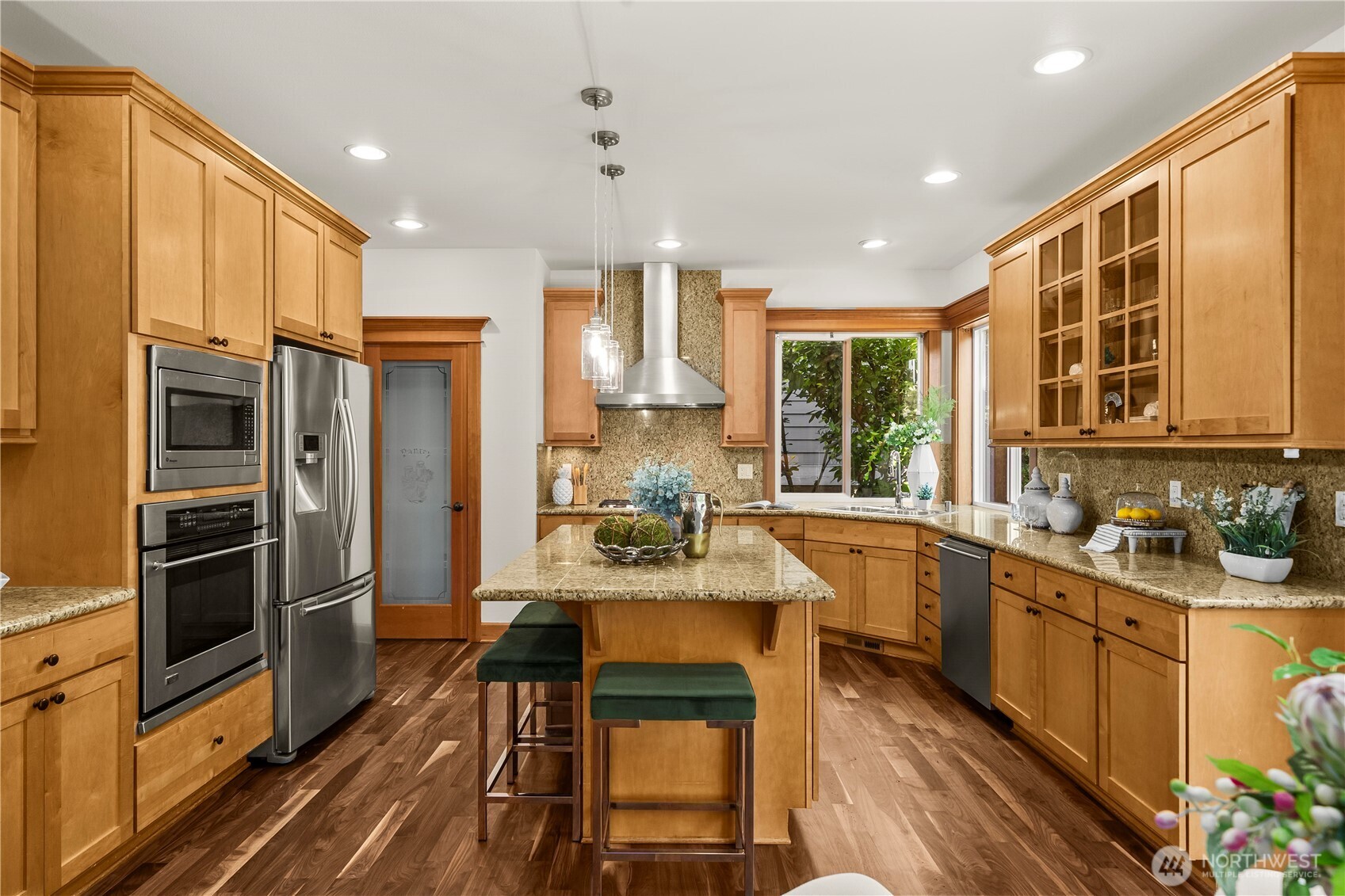 2415 NE Daphne , Issaquah, WA 98029