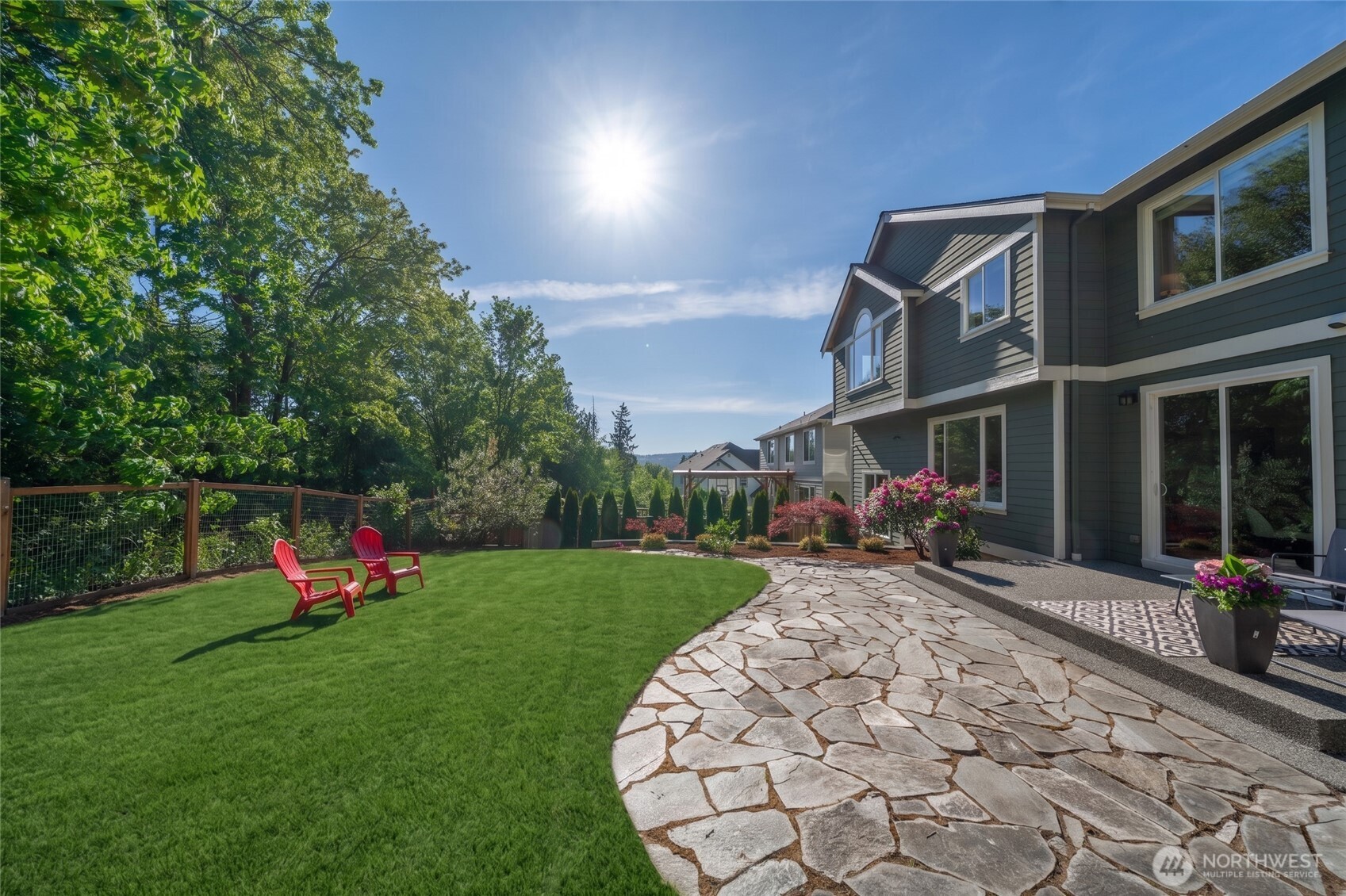 2415 NE Daphne , Issaquah, WA 98029