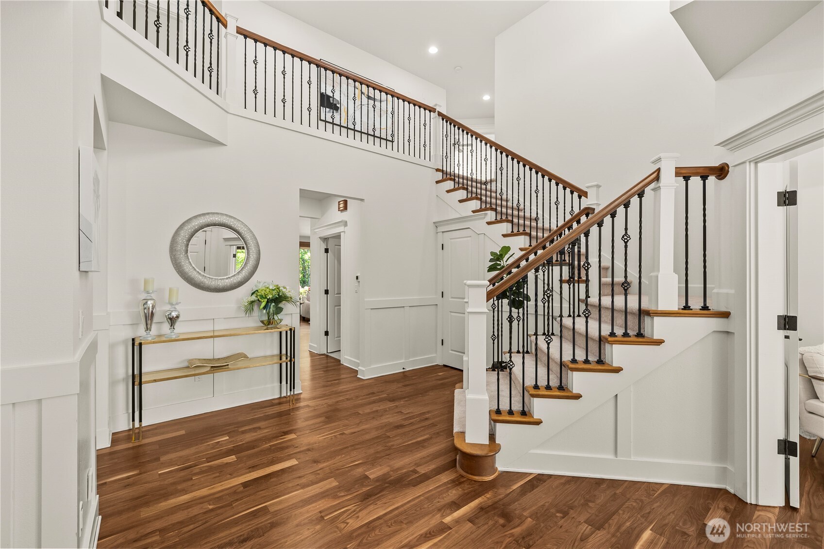 2415 NE Daphne , Issaquah, WA 98029