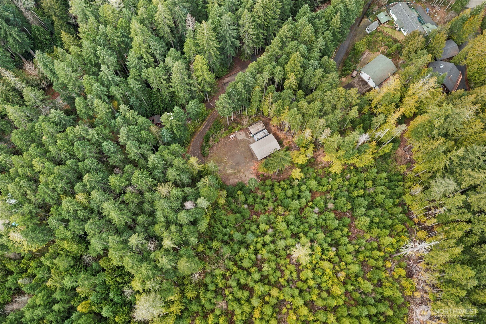 61 N Dow Court , Hoodsport, WA 98548