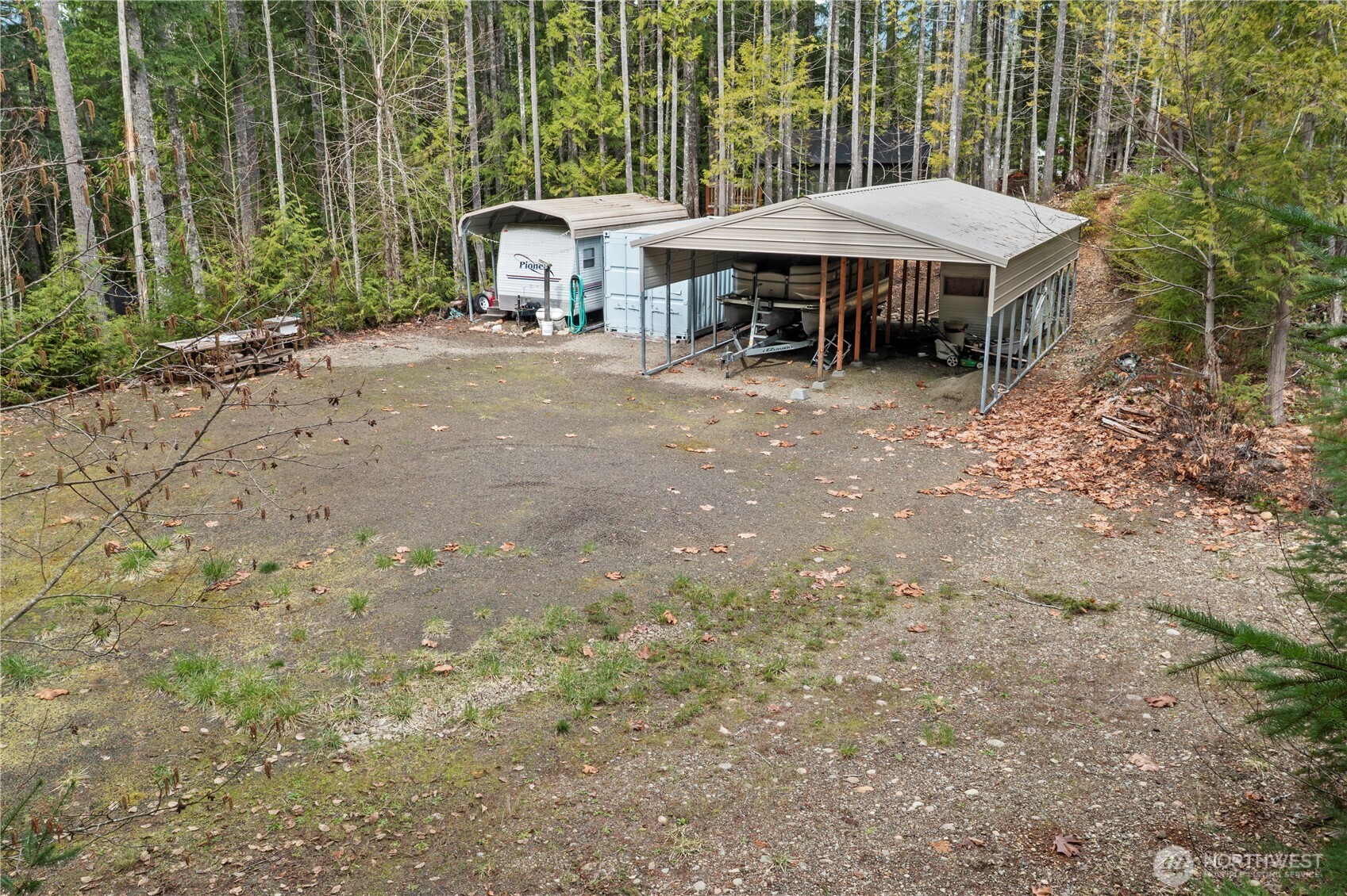 61 N Dow Court , Hoodsport, WA 98548