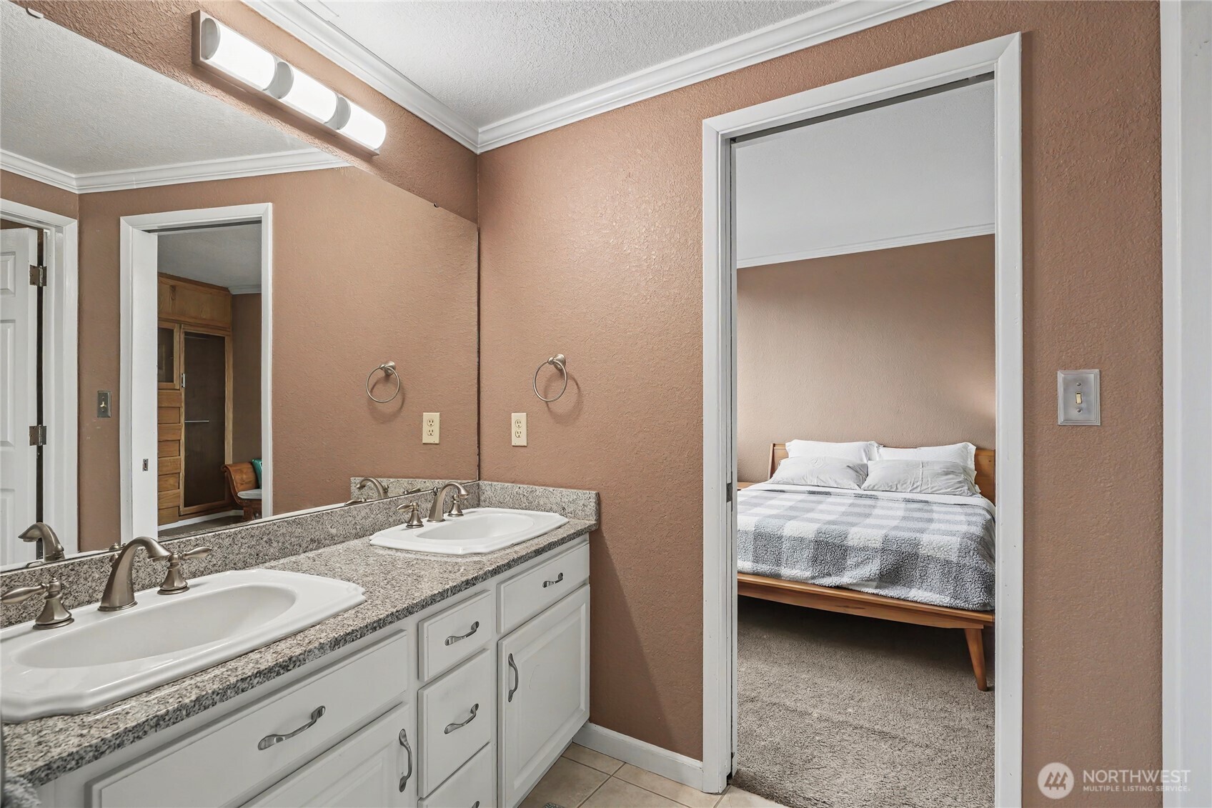 1910 Evergreen Park Drive SW #504, Olympia, WA 98502-5912