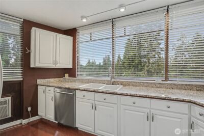 1910 Evergreen Park Drive SW #504, Olympia, WA 98502-5912 - Photo 8