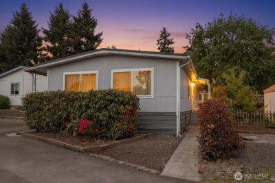 7301 NE 175th Street #215, Kenmore, WA 98028