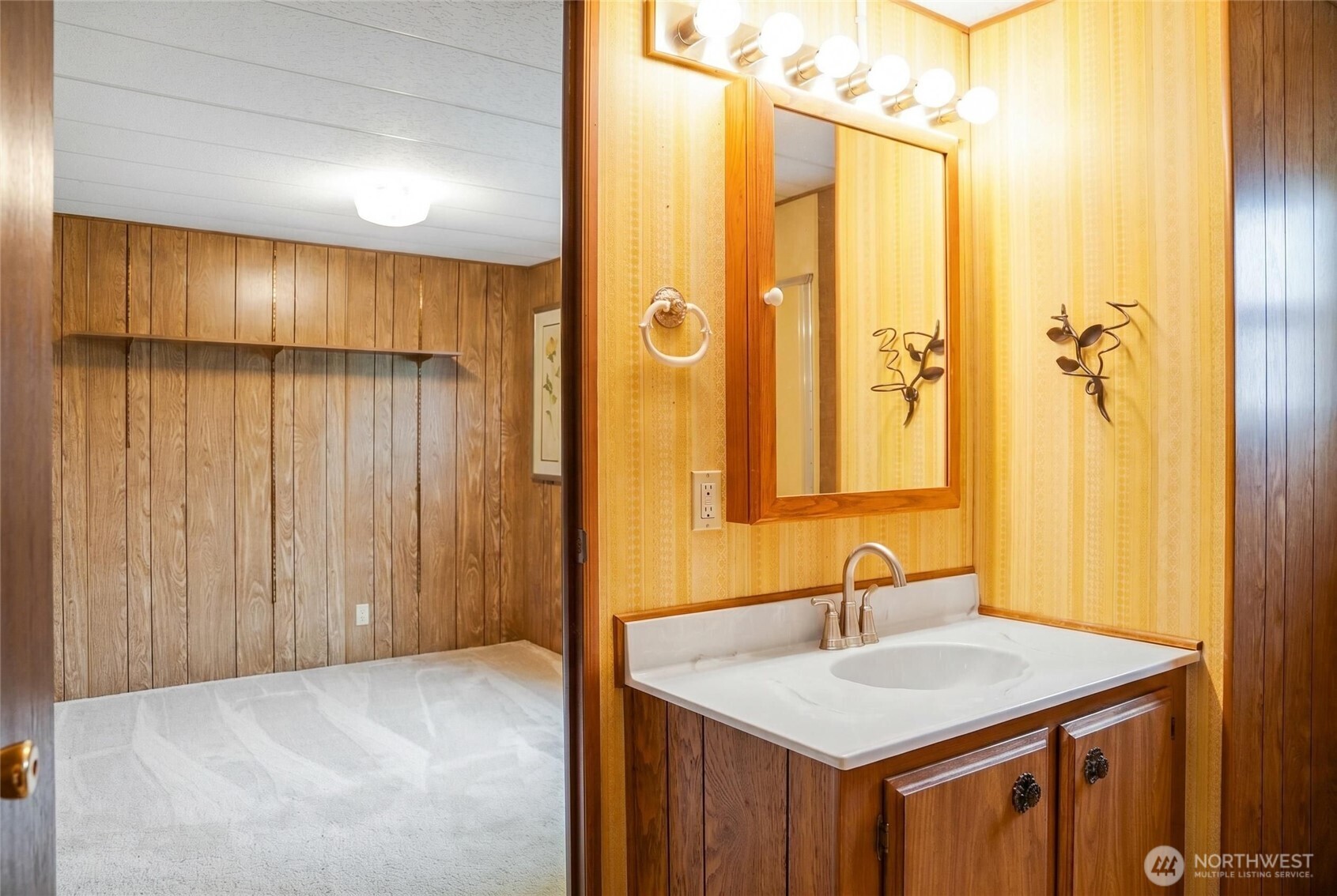 7301 NE 175th Street #215, Kenmore, WA 98028