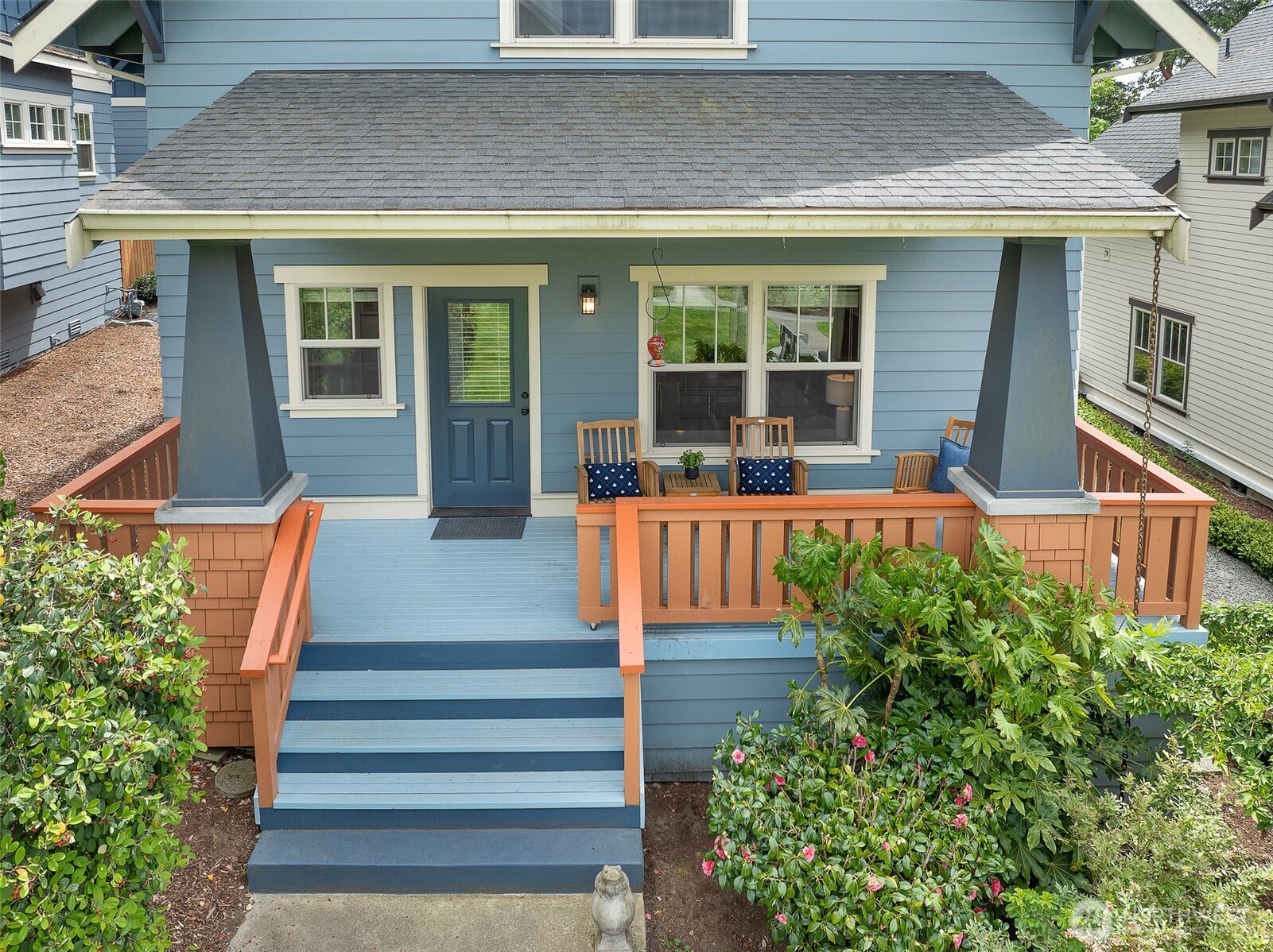1723 Bungalow Way NE, Poulsbo, WA 98370