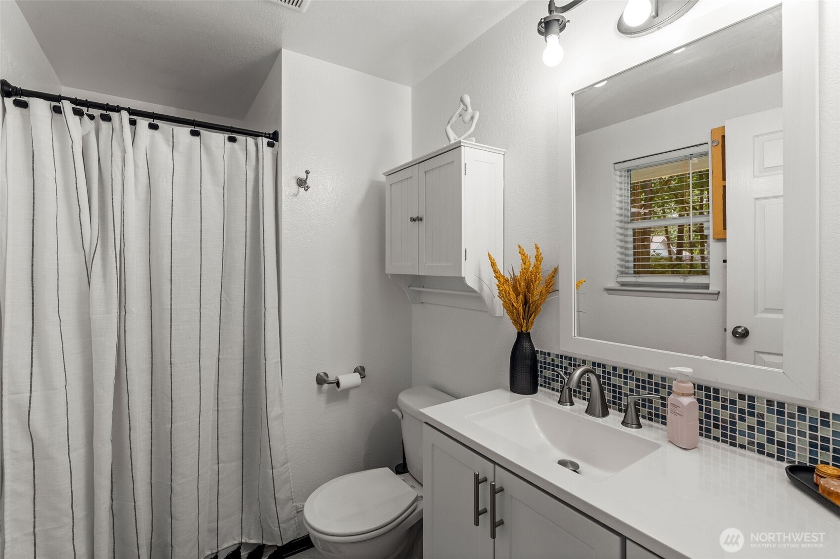 7409 Lucinda Court SW, Olympia, WA 98512-9399