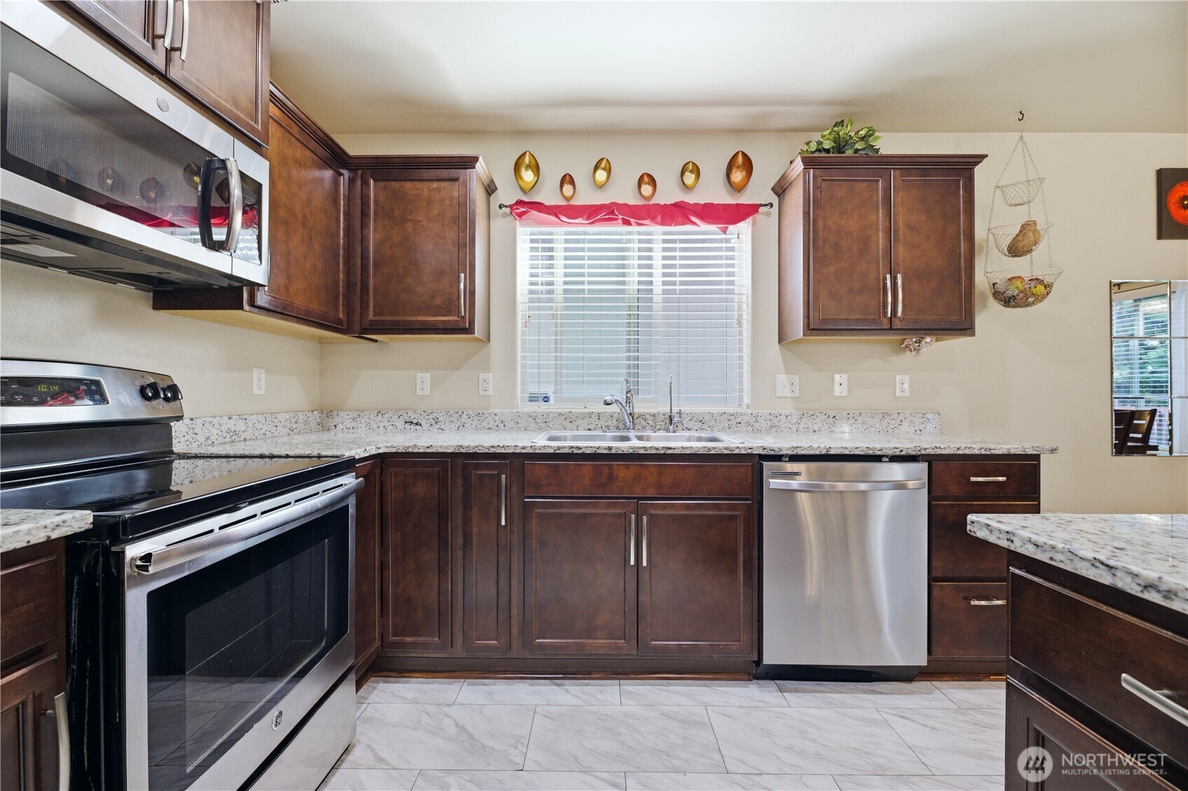 2231 SE Kelby Circle , Port Orchard, WA 98366