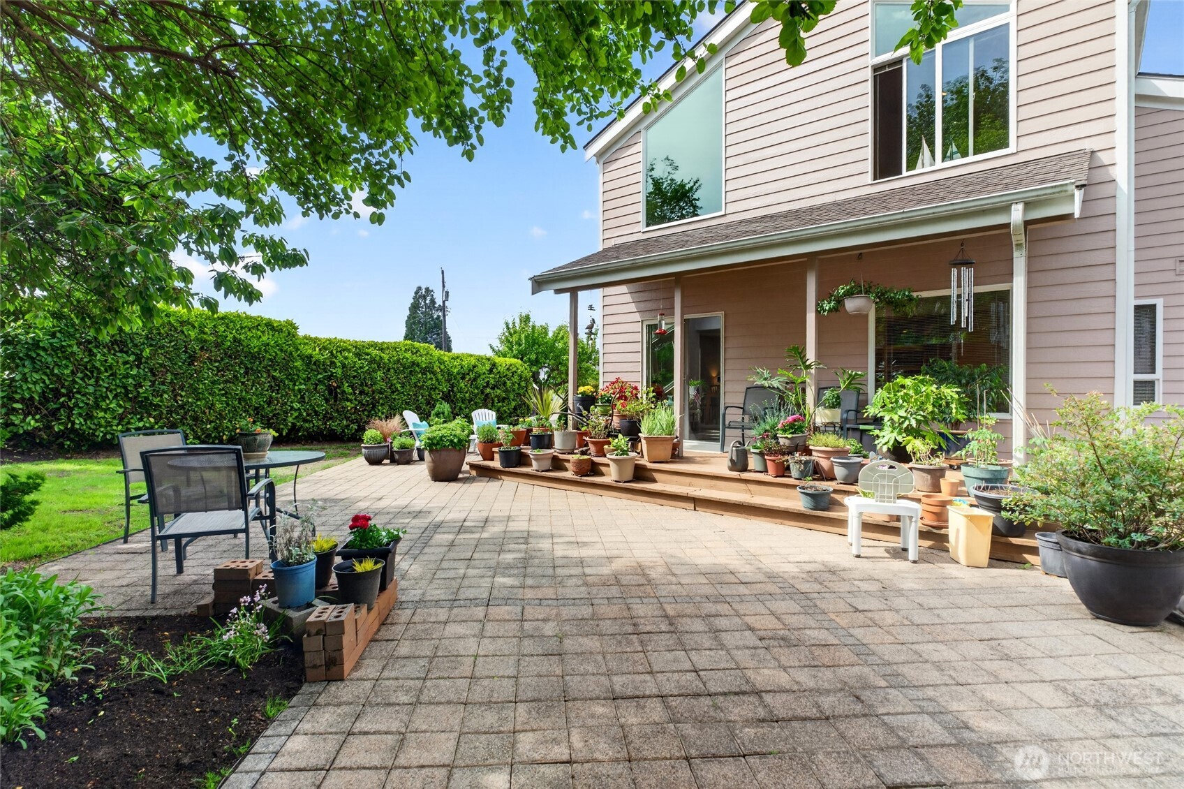 516 Wana Wana Place NE, Tacoma, WA 98422