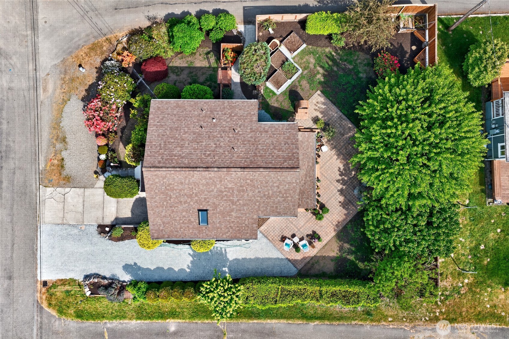 516 Wana Wana Place NE, Tacoma, WA 98422