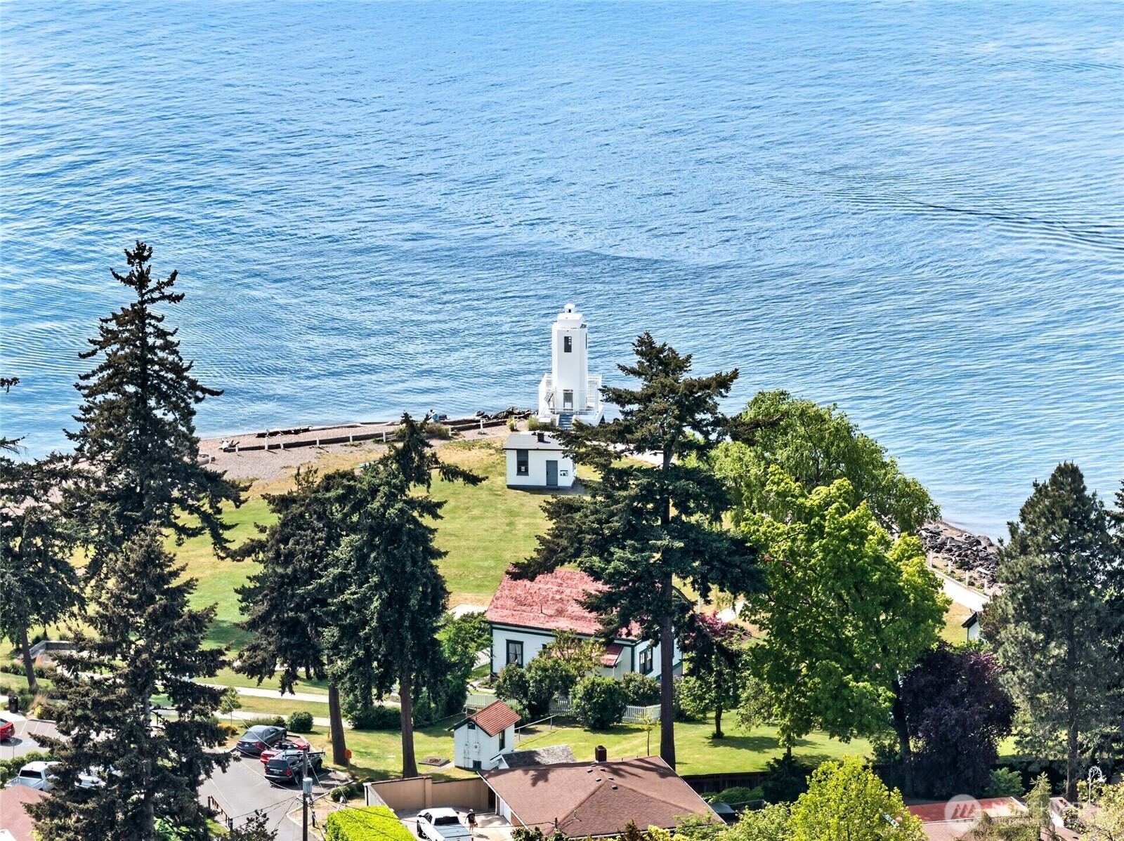 516 Wana Wana Place NE, Tacoma, WA 98422