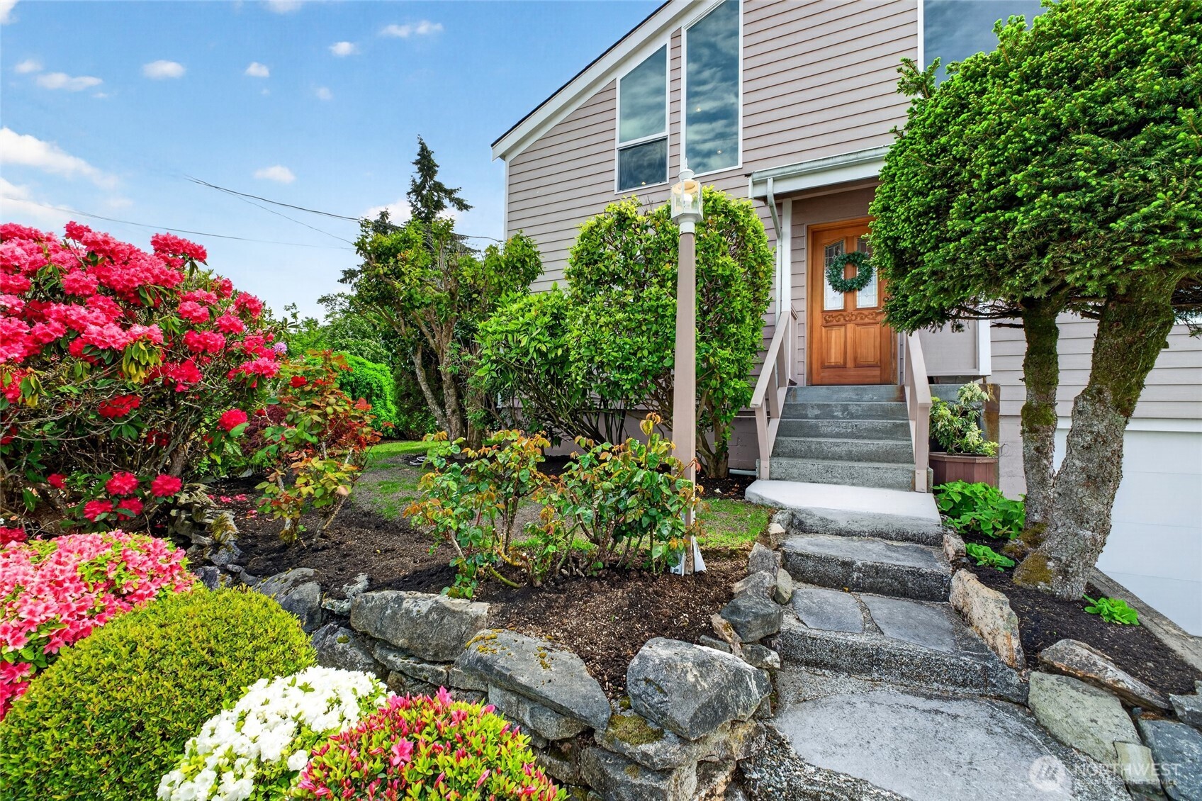 516 Wana Wana Place NE, Tacoma, WA 98422