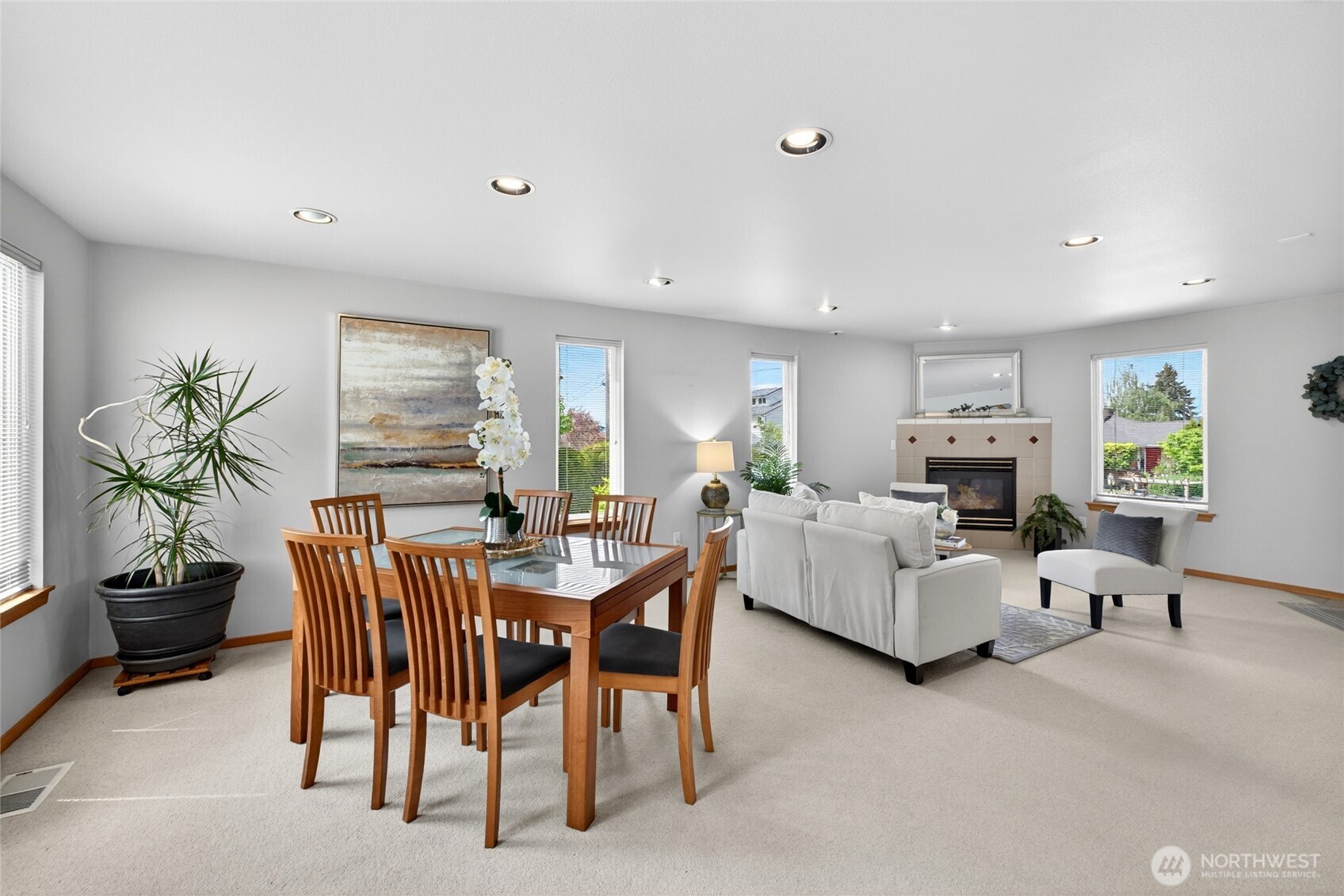 516 Wana Wana Place NE, Tacoma, WA 98422