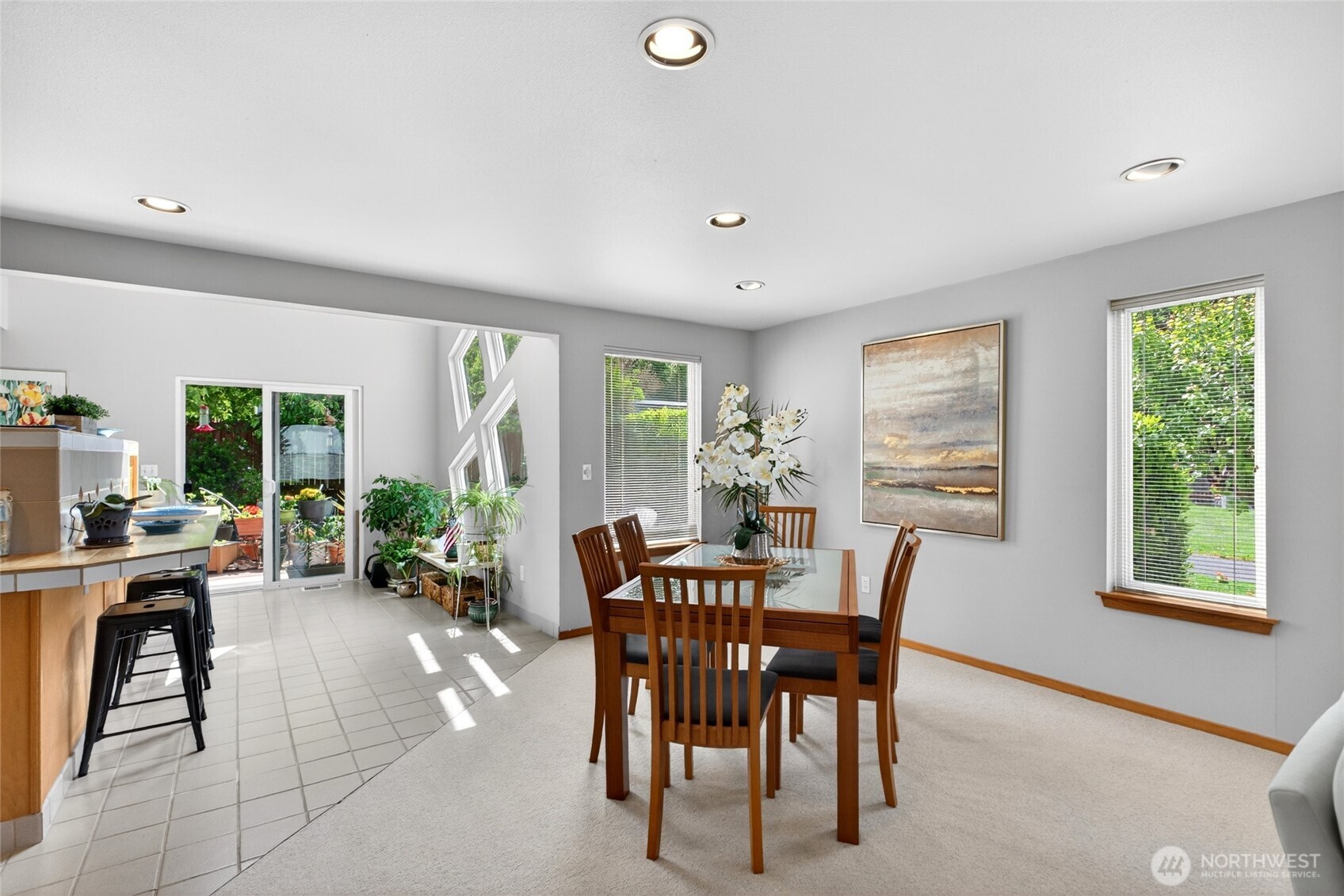 516 Wana Wana Place NE, Tacoma, WA 98422