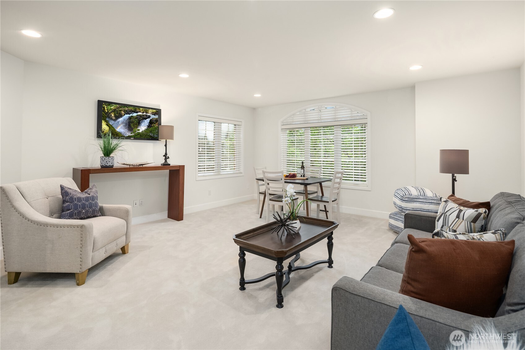 2446 279th Drive SE, Sammamish, WA 98075-4114