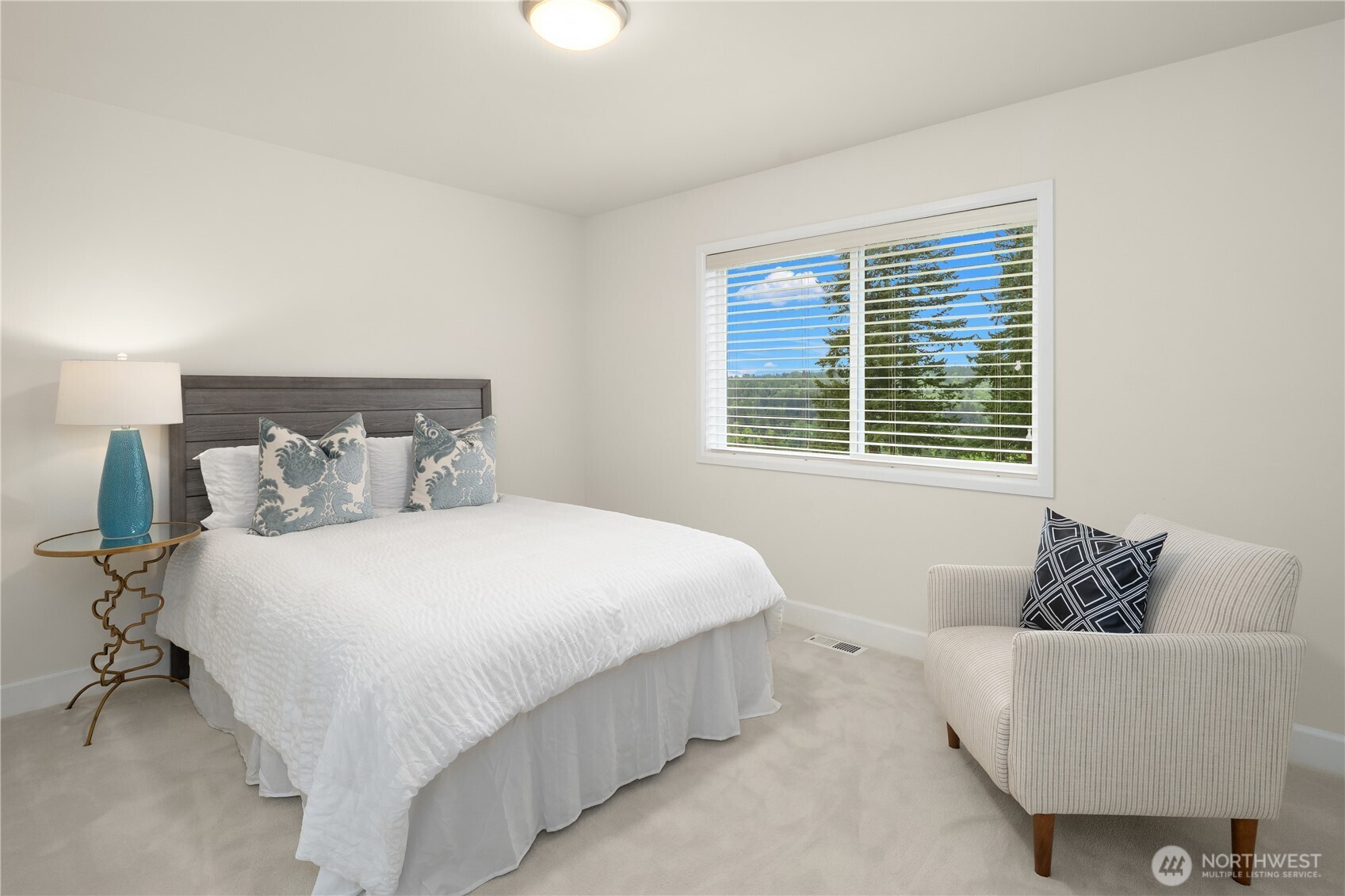 2446 279th Drive SE, Sammamish, WA 98075-4114