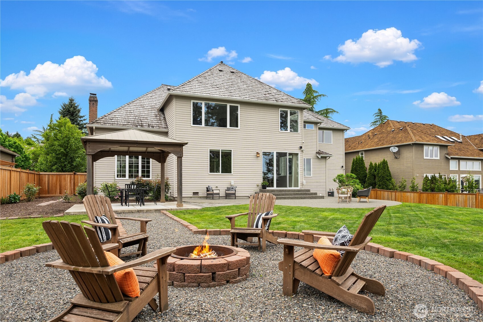 2446 279th Drive SE, Sammamish, WA 98075-4114