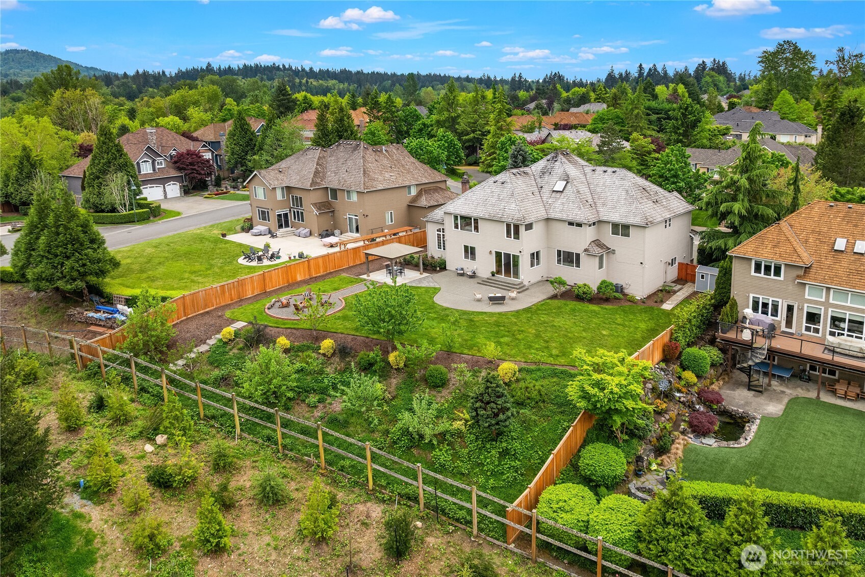 2446 279th Drive SE, Sammamish, WA 98075-4114