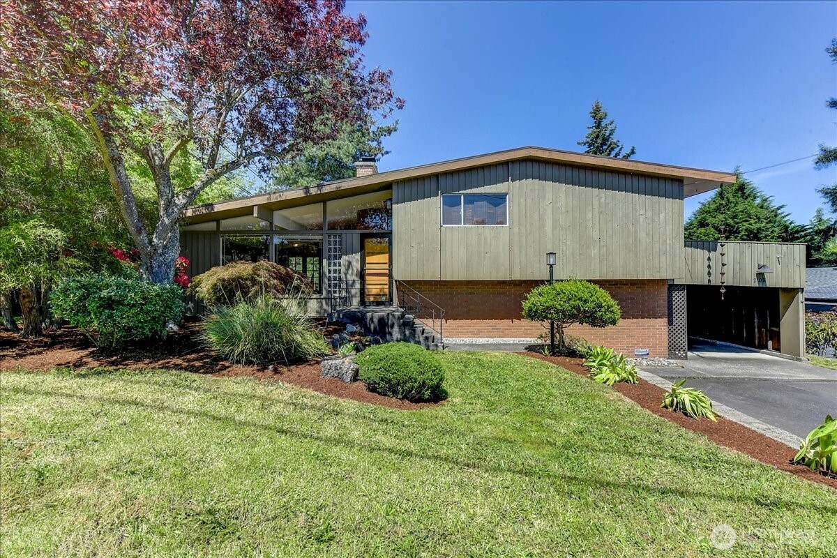 2102 N 171st Street , Shoreline, WA 98133