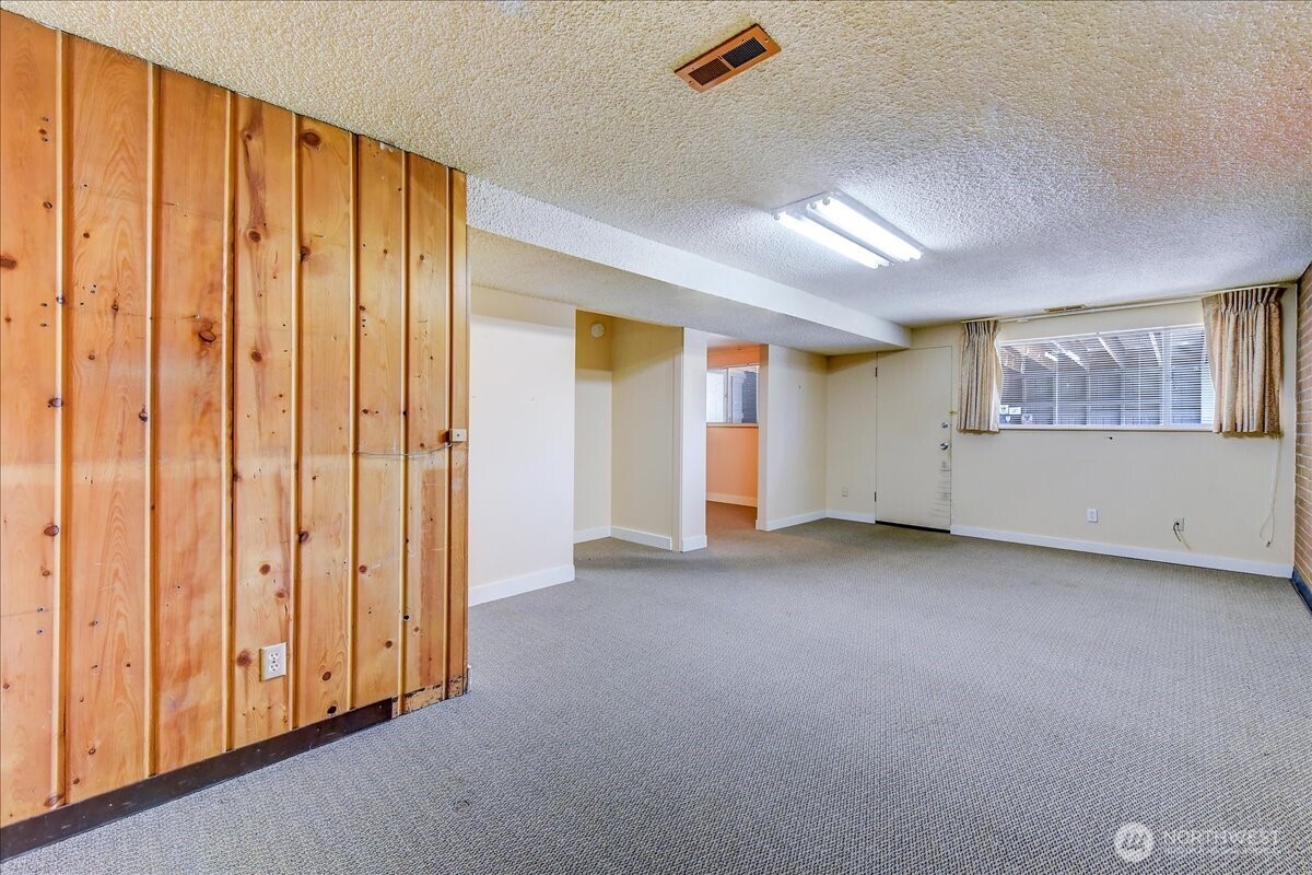 2102 N 171st Street , Shoreline, WA 98133